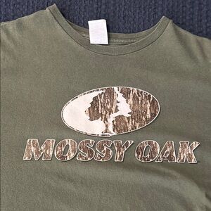 Mossy Oak Green Short Sleeve Tee with Logo
